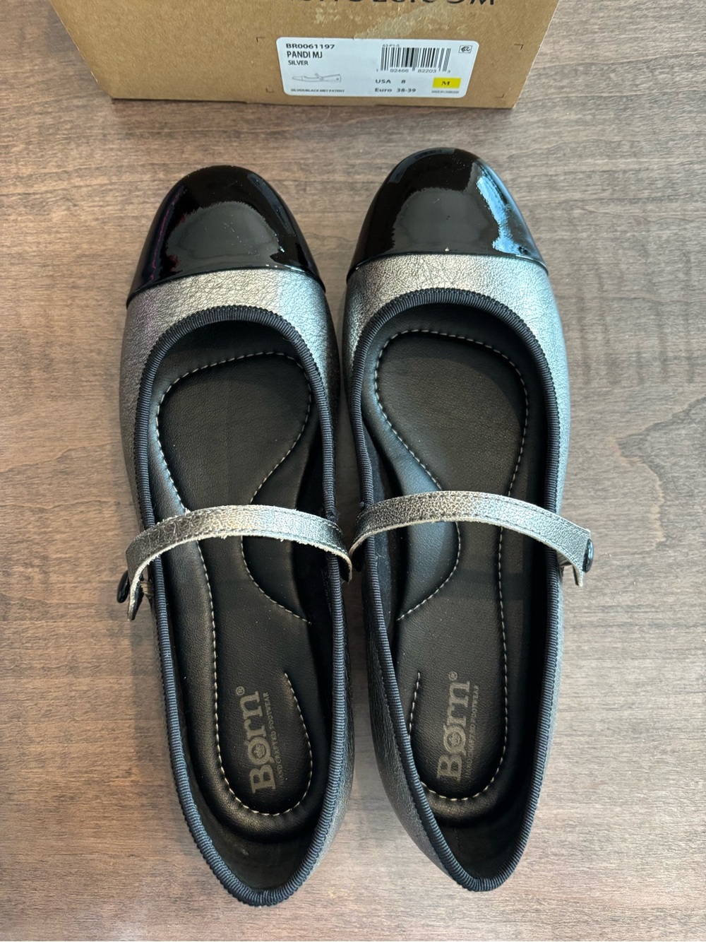 Born Pandi MJ Silver Black Patent Cap Toe Mary Jane Flats Size 8